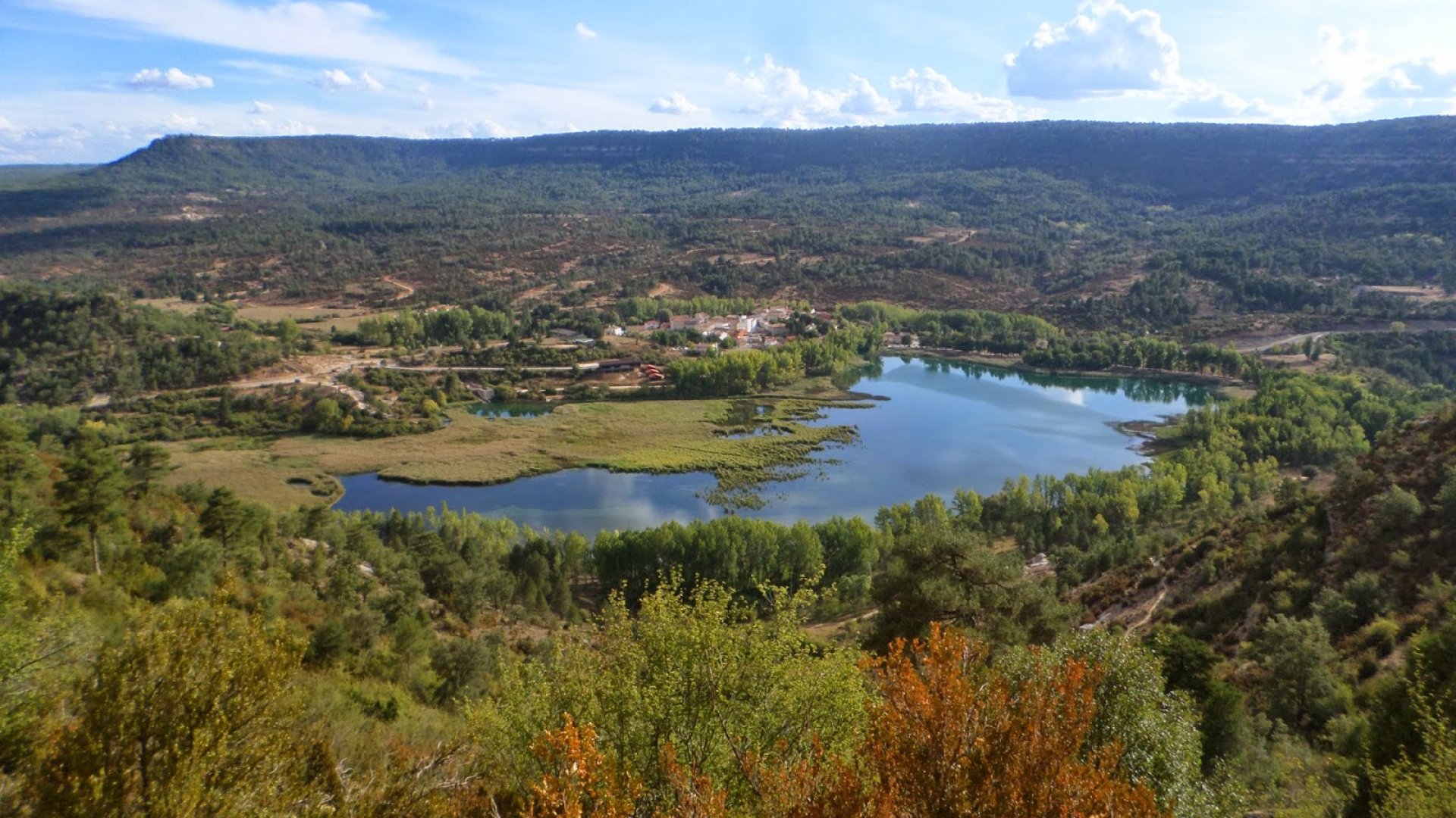 Cuenca from its rivers